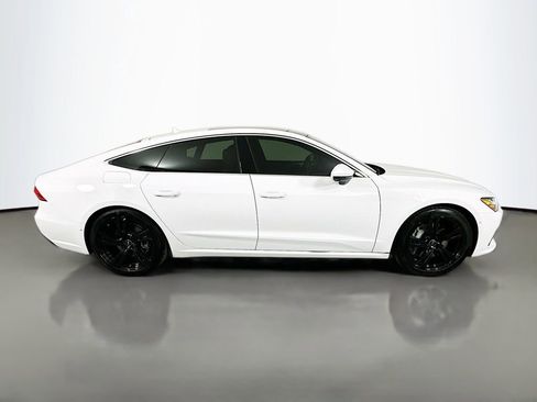 Used 2024 Audi A7 Prestige w/ Prestige Package image 4