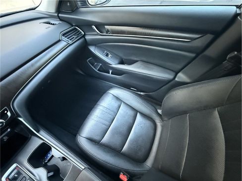 Used 2020 Honda Accord EX-L image 9