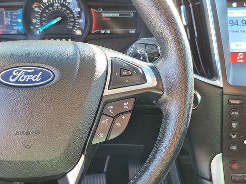 Used 2019 Ford Edge Titanium AWD/4WD image 20