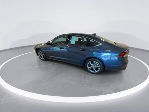 Used 2024 Honda Accord EX image 6