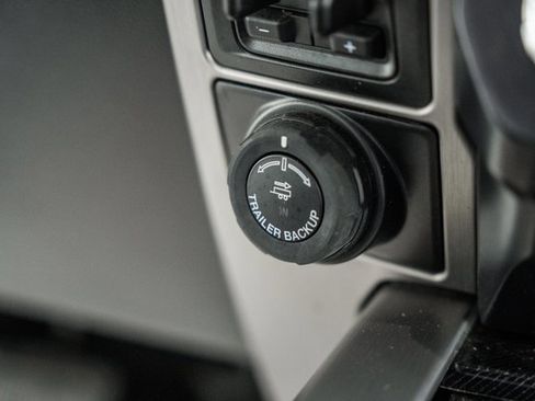 Used 2022 Ford F350 Platinum w/ Tremor Off-Road Package image 32