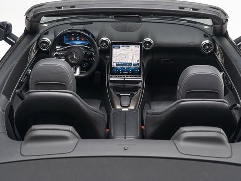 Used 2022 Mercedes-Benz SL 63 AMG SL 63 AMGﾮ w/ Driver Assistance Package image 42