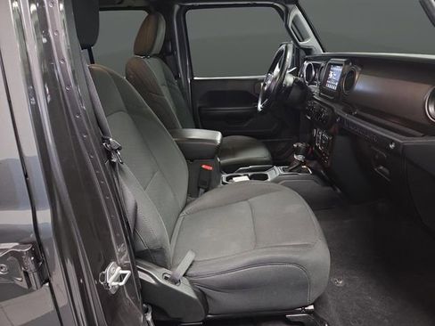 Used 2021 Jeep Wrangler Unlimited Sport image 31