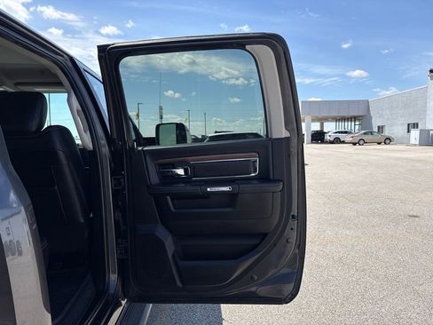 Used 2018 RAM 3500 Laramie AWD/4WD image 12