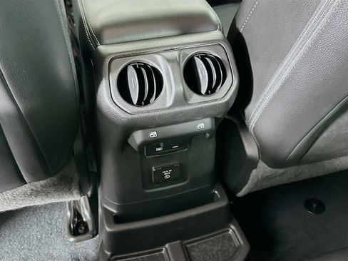 Used 2023 Jeep Wrangler Sahara image 26