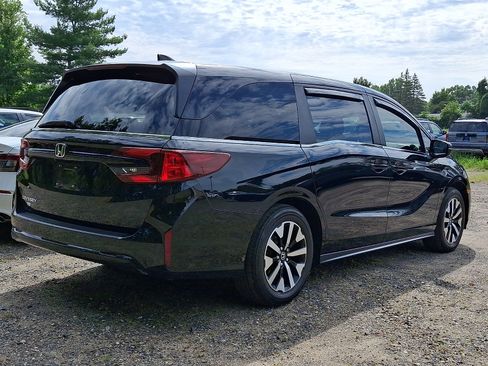 Used 2025 Honda Odyssey EX-L image 3