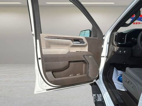 Used 2025 GMC Sierra 1500 SLT w/ SLT Premium Plus Package image 22