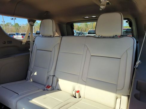 New 2026 GMC Yukon XL Denali w/ Denali Reserve Package RWD image 29