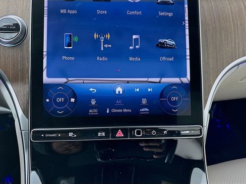 Used 2023 Mercedes-Benz GLC 300 4MATIC image 18