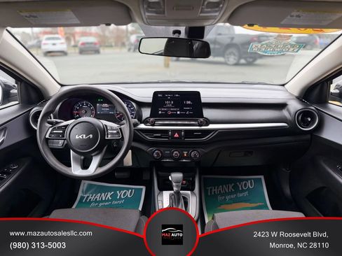 Used 2024 Kia Forte LXS image 8