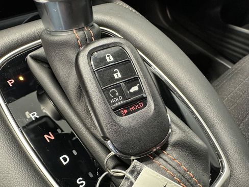 Certified 2026 Honda HR-V Sport image 28