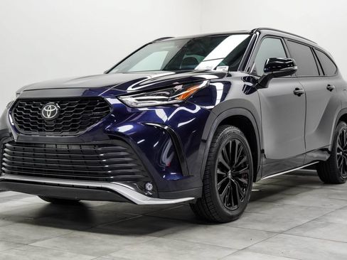 Used 2023 Toyota Highlander XSE FWD image 9