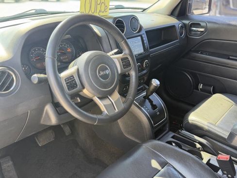 Used 2015 Jeep Patriot High Altitude AWD/4WD image 10