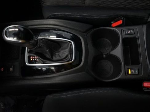 Used 2019 Nissan Rogue SV w/ Sun & Sound Touring Package image 24