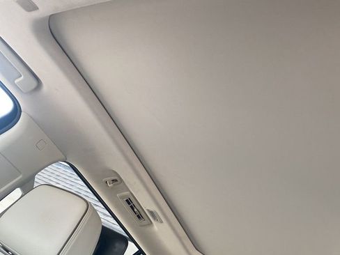 Used 2023 GMC Yukon XL Denali w/ Denali Reserve Package AWD/4WD image 7