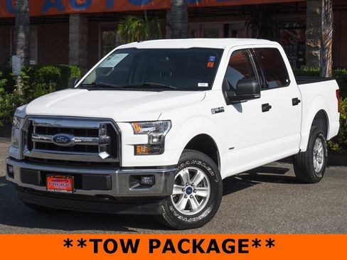 Used 2017 Ford F150 XLT w/ Equipment Group 301A Mid image 4
