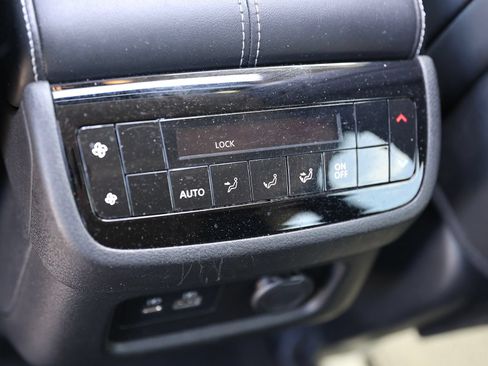 Used 2023 INFINITI QX60 Pure AWD/4WD image 24