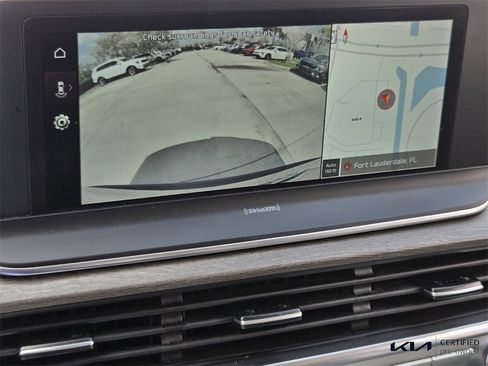 Certified 2022 Kia Telluride EX w/ EX Premium Package image 25