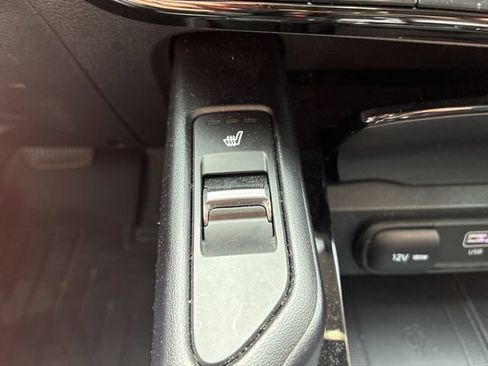 Used 2024 Kia Telluride S AWD/4WD image 27