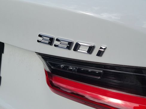 Certified 2023 BMW 330i Sedan w/ Convenience Package RWD image 6