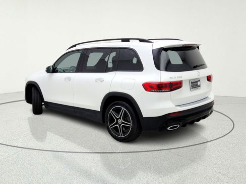 Certified 2023 Mercedes-Benz GLB 250 w/ AMG Line image 5