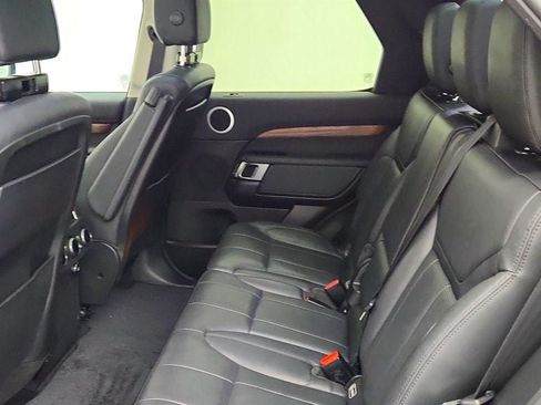 Used 2018 Land Rover Discovery HSE AWD/4WD image 22