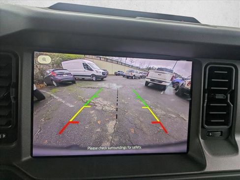 New 2025 Ford Bronco Base image 13