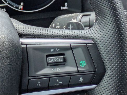 Used 2024 Mitsubishi Outlander SEL FWD image 21