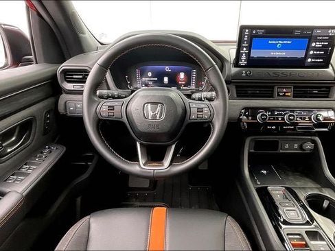 Certified 2026 Honda Passport TrailSport image 5
