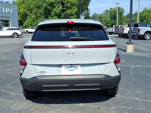 Used 2024 Hyundai Kona SEL AWD/4WD image 23