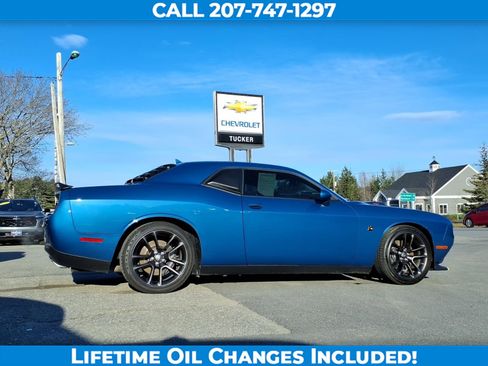 Used 2021 Dodge Challenger R/T Scat Pack w/ Shaker Package RWD image 5