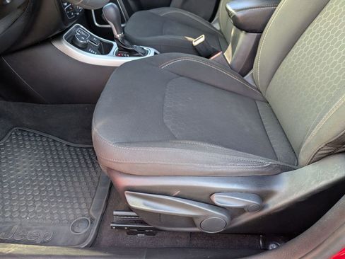 Used 2020 Jeep Compass Sport image 15