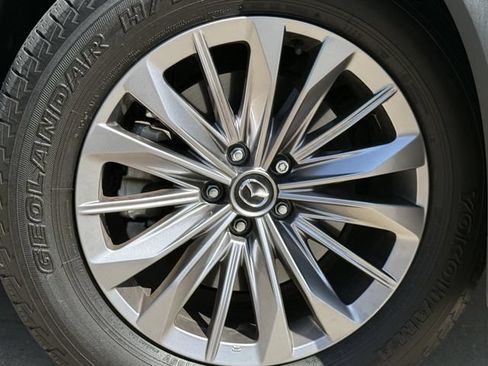 Used 2025 MAZDA CX-90 3.3 Turbo w/ Select Package AWD/4WD image 10
