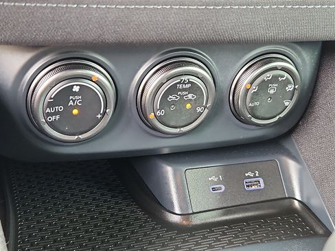 Used 2025 Nissan Z Sport w/ Floor Mat Package RWD image 13