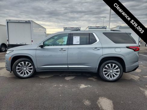 Used 2023 Chevrolet Traverse Premier w/ LPO, Floor Liner Package image 5