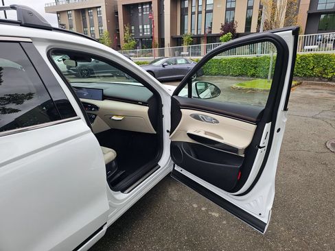 New 2026 Genesis GV80 3.5T Prestige AWD/4WD image 28