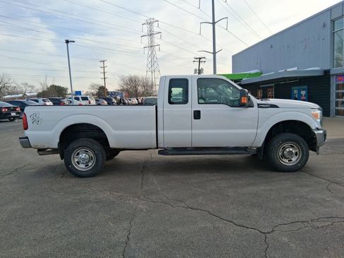Used 2014 Ford F250 XL w/ Power Equipment Group image 4