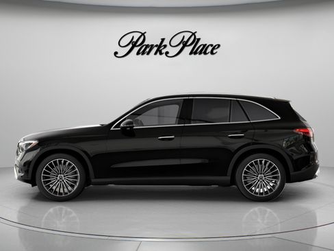 Used 2026 Mercedes-Benz GLC 300 4MATIC image 7