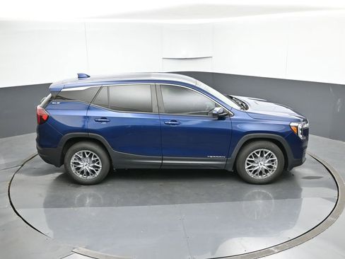 Used 2022 GMC Terrain SLE image 49