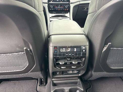 New 2026 Jeep Grand Cherokee L Laredo AWD/4WD image 10