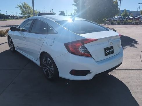 Used 2018 Honda Civic EX-T image 5