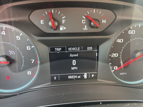 Used 2021 Chevrolet Malibu LT FWD image 15