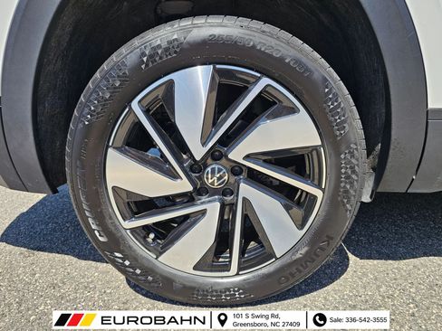 Used 2024 Volkswagen Atlas SE w/ Panoramic Sunroof Package FWD image 29