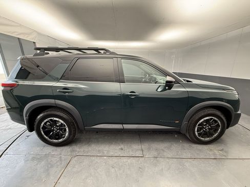 Used 2023 Nissan Pathfinder Rock Creek image 12