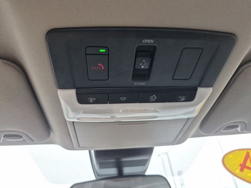 Used 2024 Nissan Altima 2.5 SV w/ SV Premium Package image 36