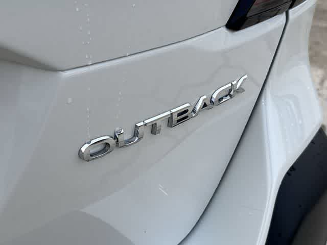 Used 2025 Subaru Outback Premium AWD/4WD image 12