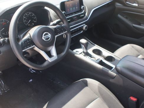 Used 2021 Nissan Altima 2.5 S FWD image 13