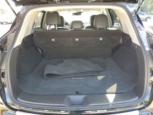 Certified 2024 Nissan Murano SV image 9