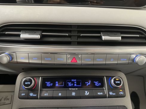 Used 2022 Hyundai Palisade SEL w/ 8P Bench Seat Package AWD/4WD image 19