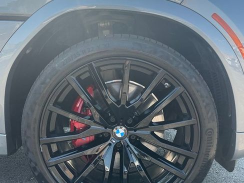 Used 2024 BMW X6 xDrive40i w/ M Sport Professional Package AWD/4WD image 13